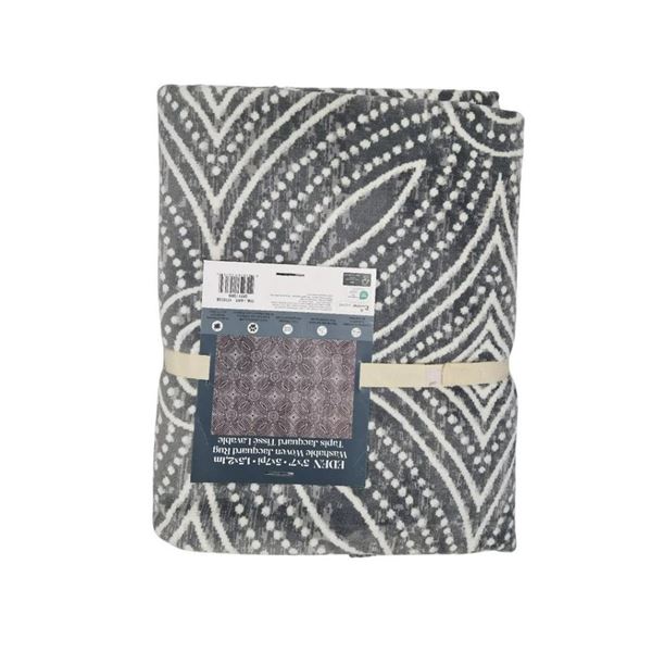 Eden 5' x 7' Washable Woven Jacquard Rug