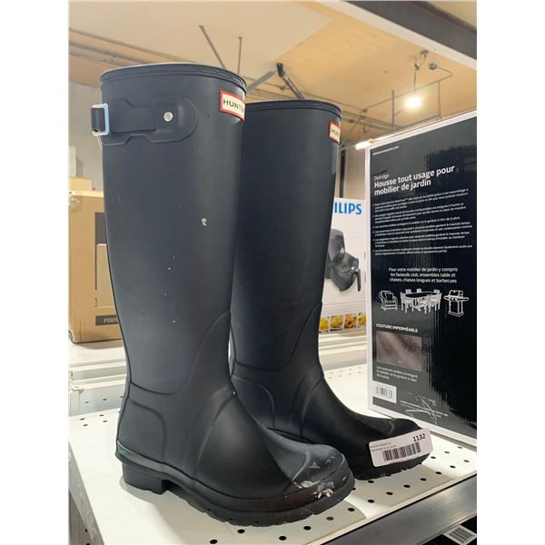 Hunter Women's Rainboots, Black (size 6)