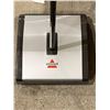 Image 2 : Bissell Push Crumb Vacuum