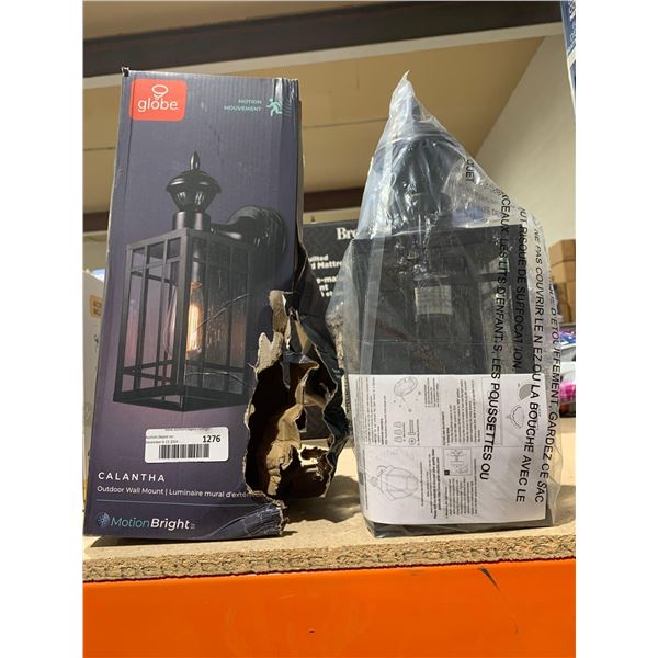 Globe Calantha Outdoor Wall Mount Lantern