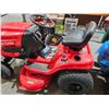 Image 5 : Craftsman T110 42-in. 17.5 HP* Gear Drive Gas Riding Mower
