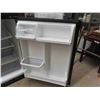 Image 8 : Whirlpool Fridge Gold 66'' x 33'' x 30'' 