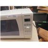 Image 2 : Panasonic Microwave 