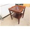 Image 2 : 2 Tier Stand 27'' x 20 1/2'' x 20 1/2'' 