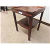 Image 8 : 2 Tier Stand 27'' x 20 1/2'' x 20 1/2'' 