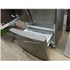 Image 8 : Frigidaire Gallery Stainless Side by Side Fridge 70'' x 36'' x