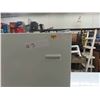 Image 2 : Frigidaire Upright Freezer 
