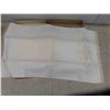 Image 2 : Cutwork Sheet 10'' x 86'' W & 2 Pillow Cases
