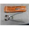 Image 8 : Vintage Henry Boker Horse Clippers with Box , Side