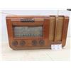 Image 1 : RCA Victor Wooden Radio - Not Working 