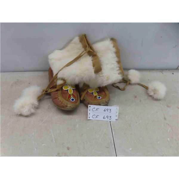 Ankle Height Mukluks - Sole Measures Approx. 10 3/4'' 