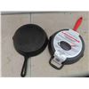 Image 2 : 2 Cast Iron 10'' Fry Pans 1 New with Tags 