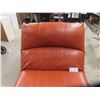 Image 2 : Leather/Leather-Like Chaise Lounger Approx. 66'' x 30'' 