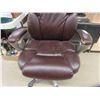 Image 11 : Leather Office Chair 