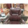 Image 12 : Leather Office Chair 