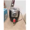Image 2 : Chefman Air Fryer , Betty Crocker 4 Way Toaster