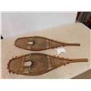 Image 1 : Pair of Childrens Snowshoes 9 1/2'' x 33'' 