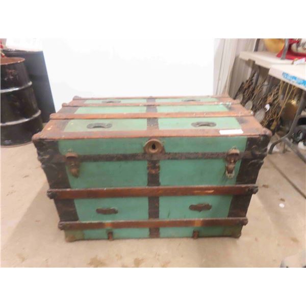 Big Green Shipping Trunk 24'' x 22'' x 36'' 