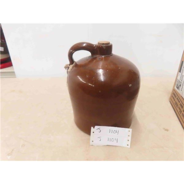 A Brown Glazed Finger Crock 