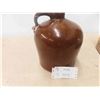 Image 3 : A Brown Glazed Finger Crock 