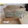 Image 2 : 7UP Crate, Shoe Shine Box with Brushes, Fillet Crate