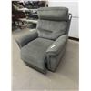 Image 1 : Power Recliner - Needs Cord 