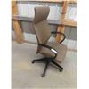 Image 2 : Office Chair Swivel + Adjustable 