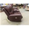 Image 2 : Leather/Leather Style Power Theatre Reclining 