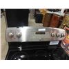 Image 2 : GE Stainless Convection Stove 