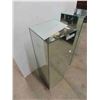 Image 2 : 2 Mirrored Stands 32'' x 11 1/2'' x 11'' 