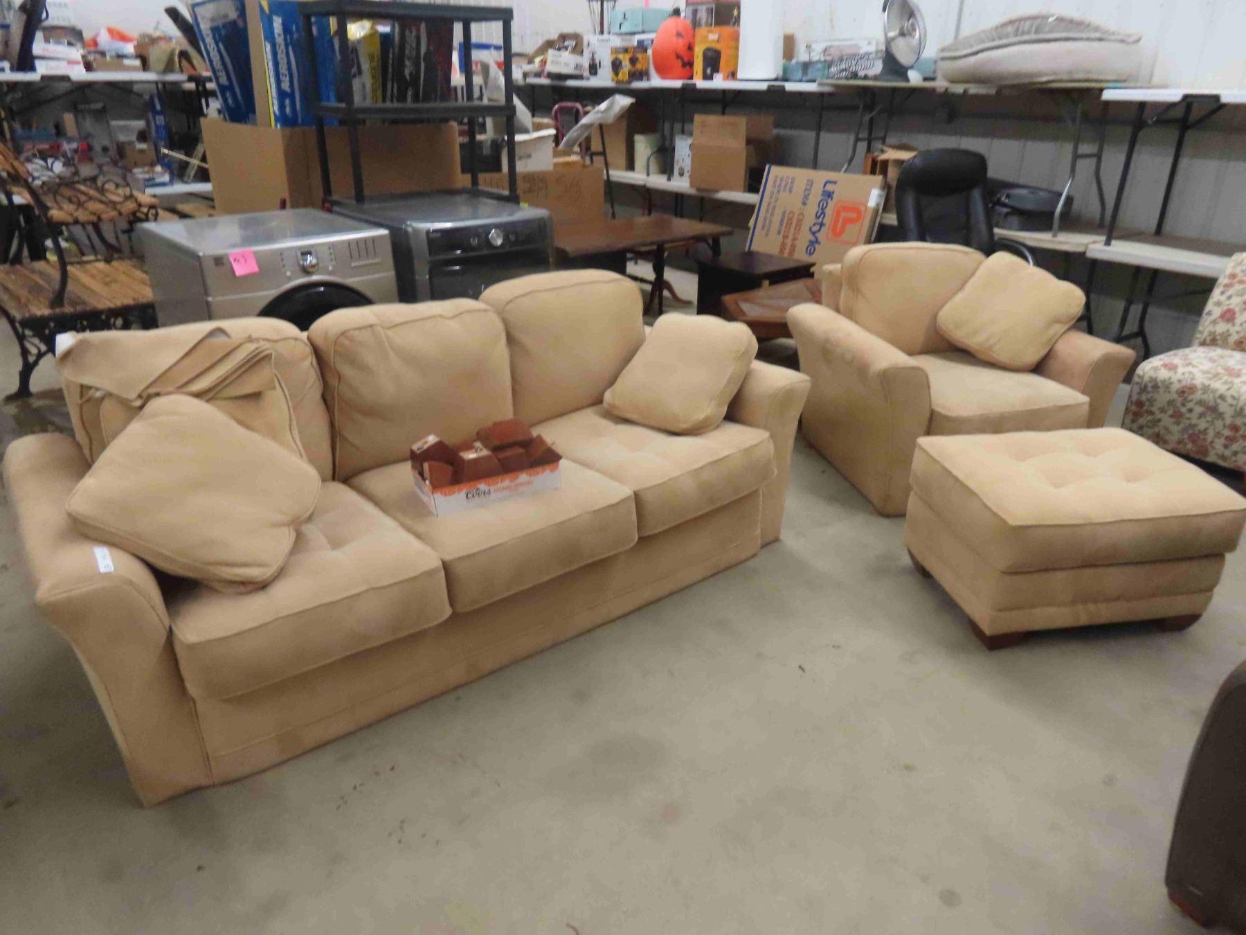 Microsuede Couch 88 W Chair Ottoman McSherry Auction Service Ltd microsuede-couch-88-w-chair-ottoman-mcsherry-auction-service-ltd