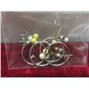 Image 3 : 4 Arborg + District Pins, Pierced Earrings, Fashion Chain Style 