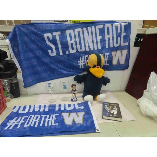 Winnipeg Blue Bombers Lot: Gerry James Autographed