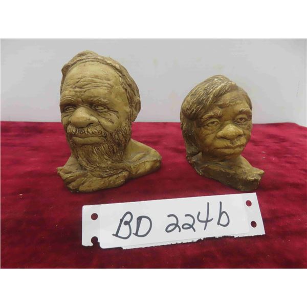 2 Vintage Aboriginal Sculptures. Great Detail. 4'' Tall