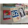 Image 4 : Uncut Eskimos Football Cards, Photos, 