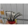 Image 10 : 13 Right Handed Golf Clubs 