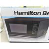 Image 2 : New Hamilton Beach Microwave Oven 1.1Cu at Capacity 1000 Watts 