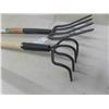Image 4 : 2 New Hand Yard Tools : Spading Fork, Culivator