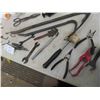 Image 7 : Squeegees, Grease Guns, Wrecking Bars, Drill Bits, 