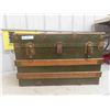 Image 1 : Vintage Trunk 28'' x 15'' x 18'' H 