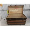 Image 5 : Vintage Trunk 28'' x 15'' x 18'' H 