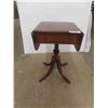 Image 1 : Duncan Phyfe Pedestal Drop Leaf Stand 26'' x 16'' x 17'' 