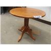 Image 3 : Oak Pedestal Table 20'' High x 20'' Across