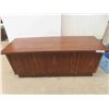 Image 1 : Cedar Chest 18'' x 45'' x 16'' 