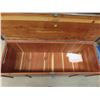 Image 8 : Cedar Chest 18'' x 45'' x 16'' 