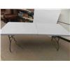 Image 2 : Poly Folding Leg Table 29 1/2'' x 72'' x 29'' 