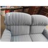 Image 3 : Lazyboy 62'' W Reclining Love Seat