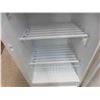 Image 8 : Frigidaire Upright Freezer 65'' x 32'' x 25 1/2'' 