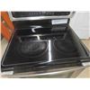 Image 6 : Whirlpool Stainless Convection Stove