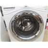 Image 13 : Whirlpool Duet Washer/Dryer Set Both with Bottom 